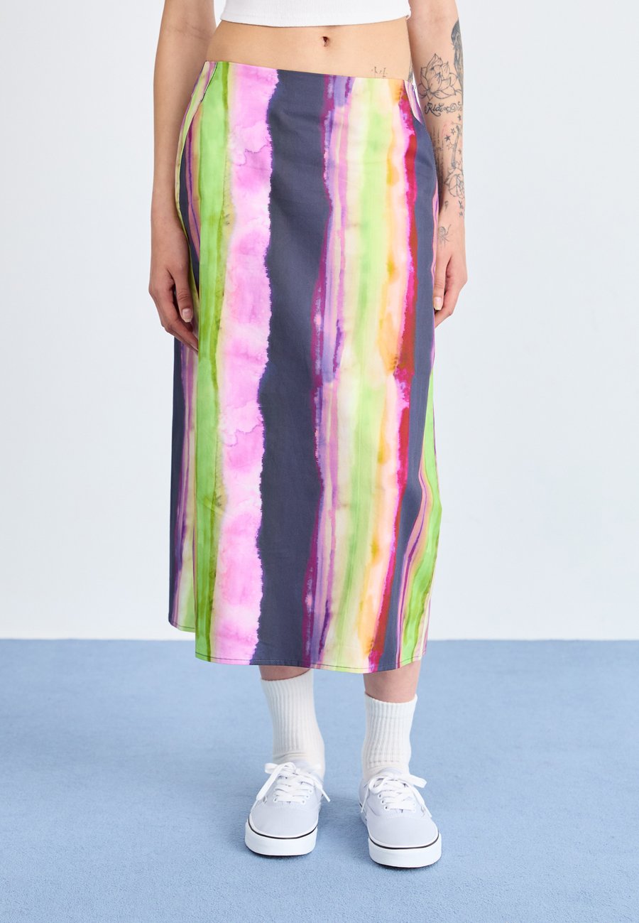 Юбка Obey Clothing MIDORI SLIP SKIRT, Multi/Multi-Coloured
Юбка Obey Clothing MIDORI SLIP SKIRT, Multi/Multi-Coloured