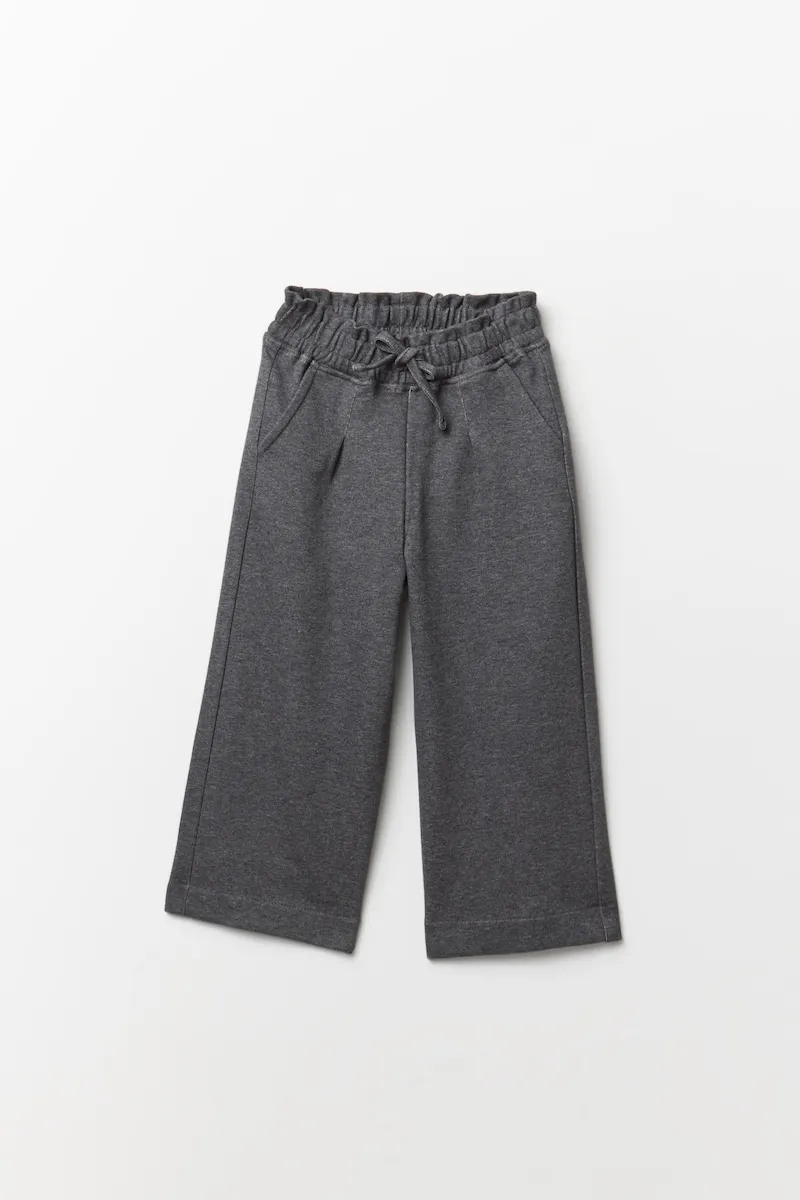 Гладкие жаккардовые брюки Sfera, темно-серый
Гладкие жаккардовые брюки Sfera, темно-серый