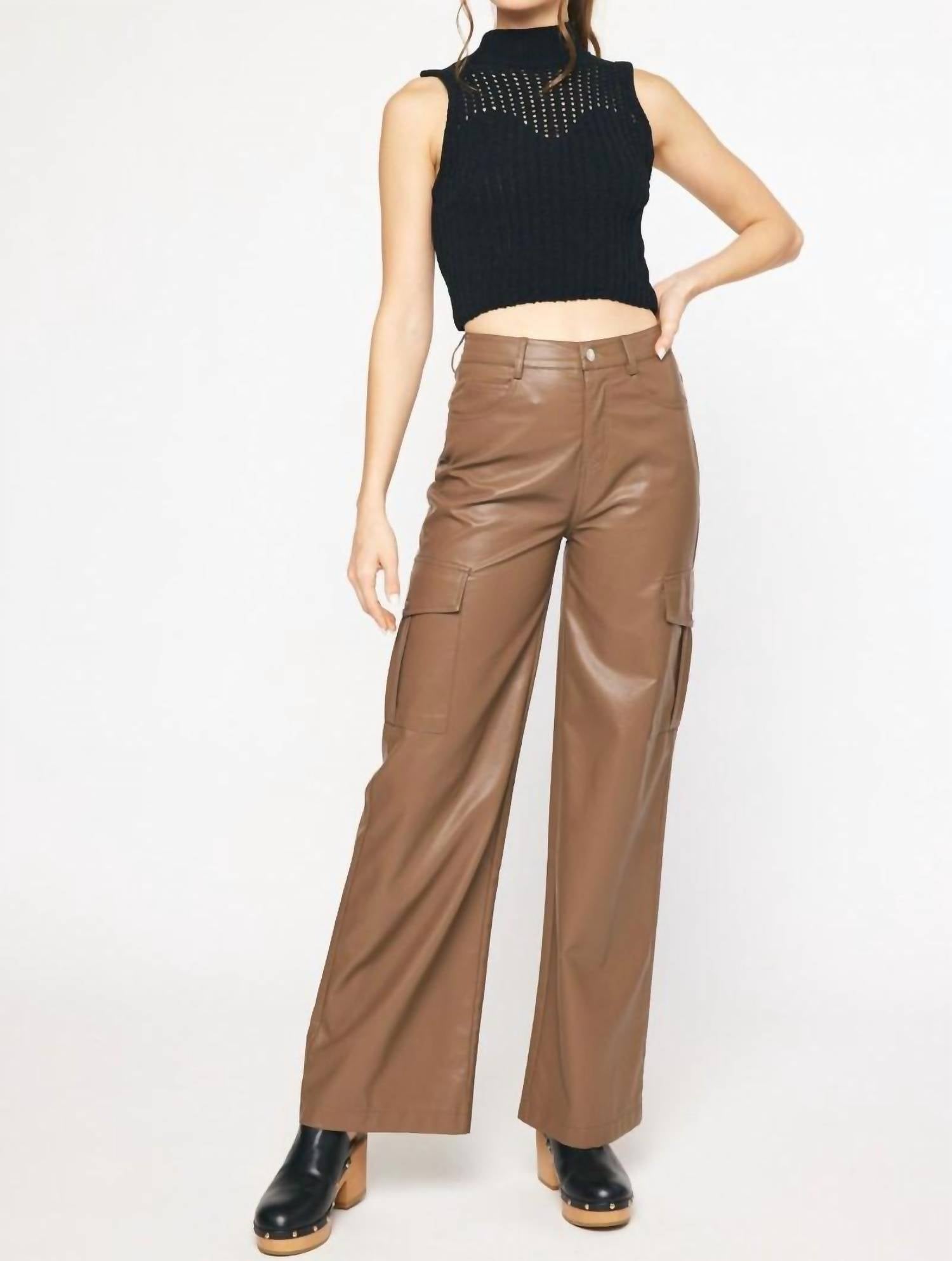 Топ без рукавов Channel черного цвета entro
Топ без рукавов Channel черного цвета entro