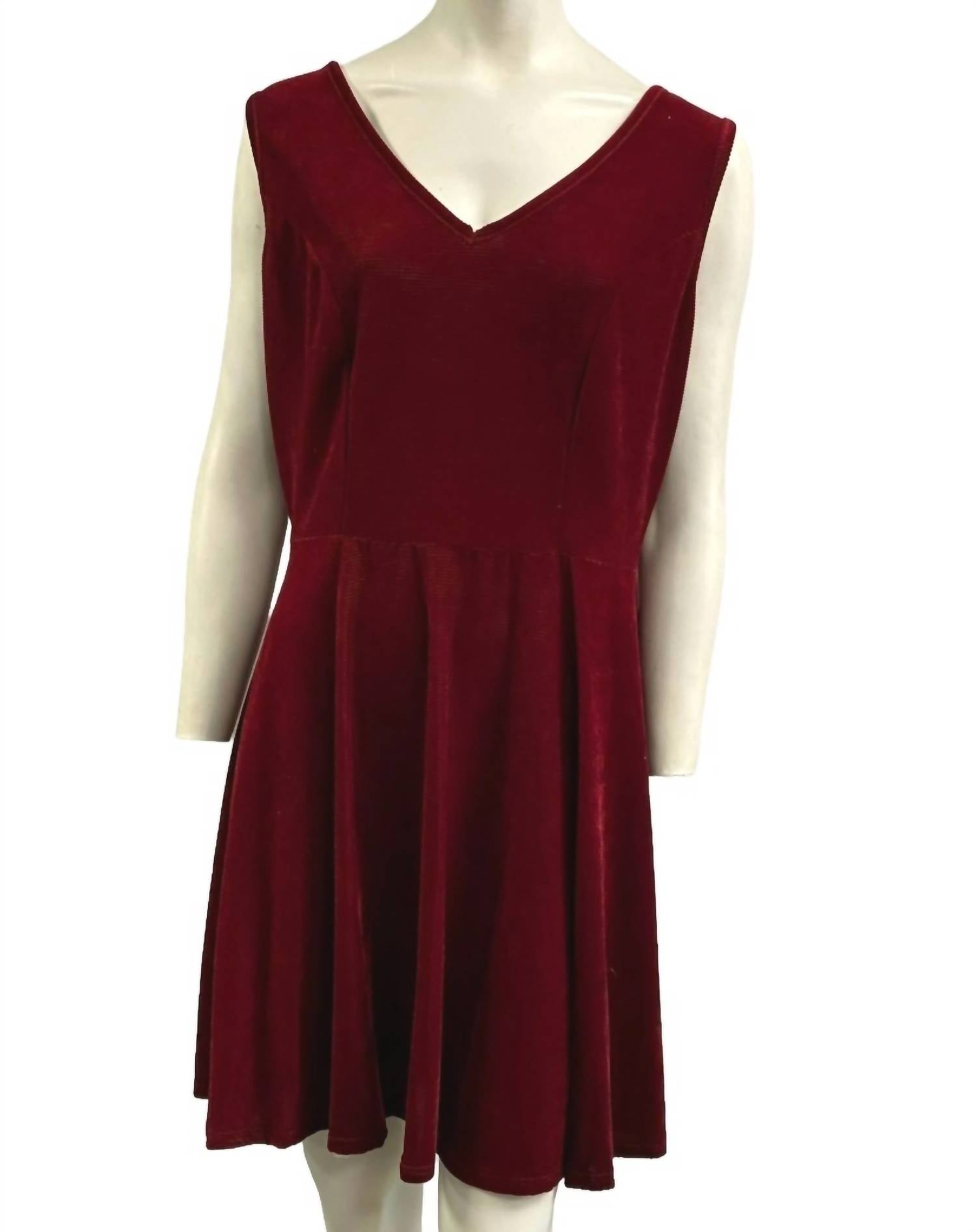 Мини-платье в винном цвете BLUE LEOPARD, цвет wine
Мини-платье в винном цвете BLUE LEOPARD, цвет wine