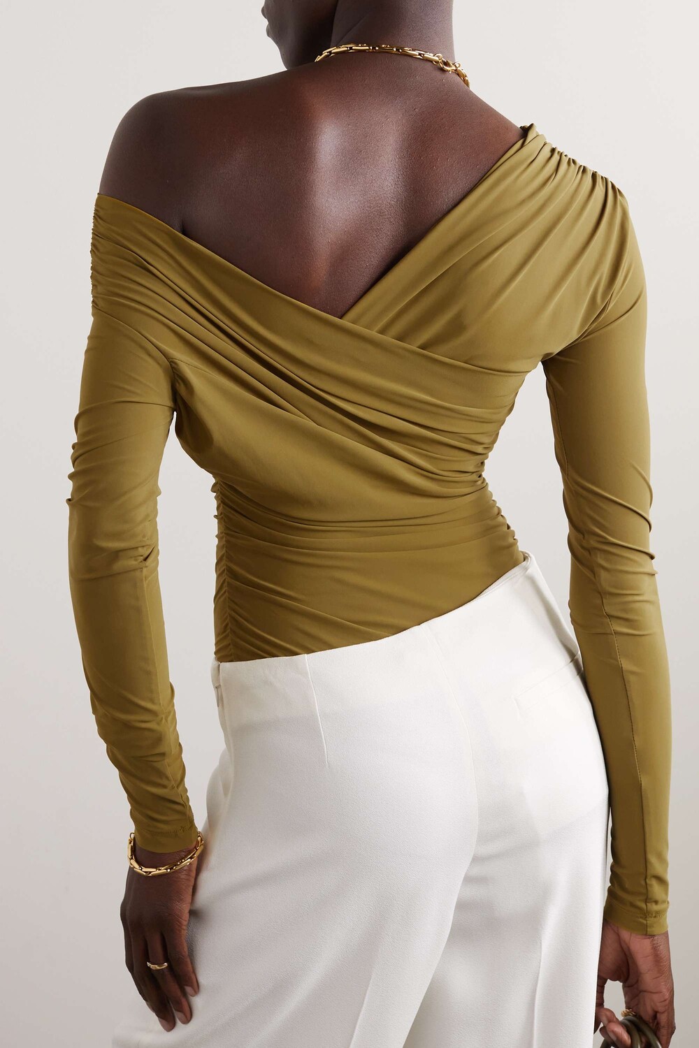 GOLDSIGN Боди Fonteyn из эластичного джерси со сборками на одно плечо, армейский зеленый
GOLDSIGN Боди Fonteyn из эластичного джерси со сборками на одно плечо, армейский зеленый