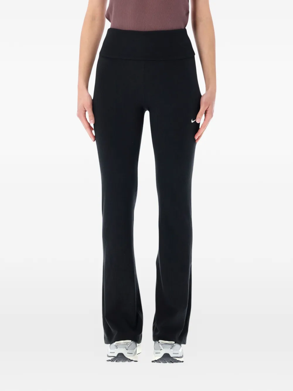 Клеш-леггинсы с логотипом Nike, черный
Клеш-леггинсы с логотипом Nike, черный