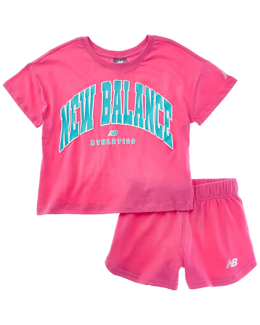 Комплект New Balance из 2 предметов: футболка и флисовые шорты, розовый
Комплект New Balance из 2 предметов: футболка и флисовые шорты, розовый