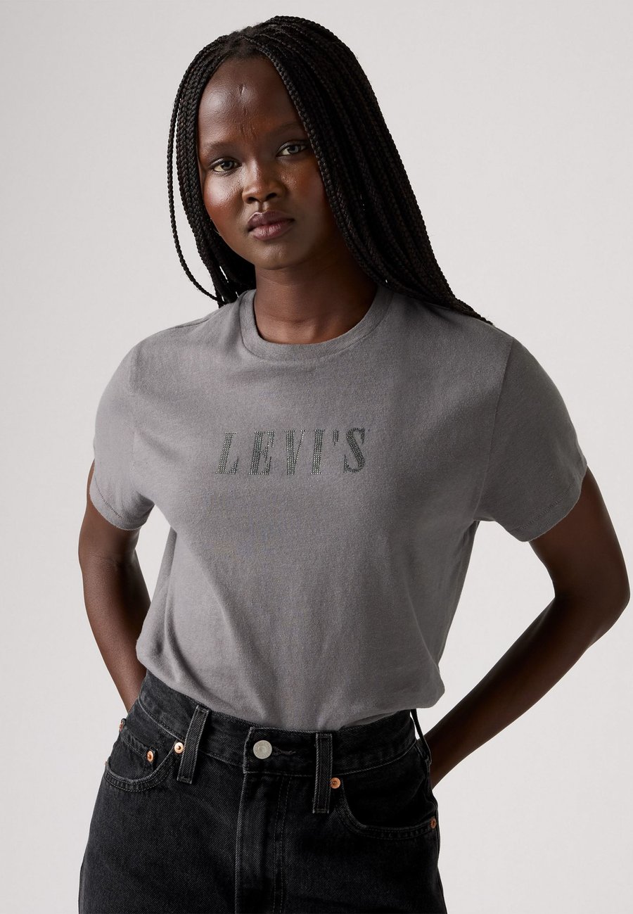 Футболка Levi's GRAPHIC CLASSIC TEE, Smoked Pearl/Dark Grey, Белый, Футболка Levi's GRAPHIC CLASSIC TEE, Smoked Pearl/Dark Grey
Футболка Levi's GRAPHIC CLASSIC TEE, Smoked Pearl/Dark Grey, Белый, Футболка Levi's GRAPHIC CLASSIC TEE, Smoked Pearl/Dark Grey