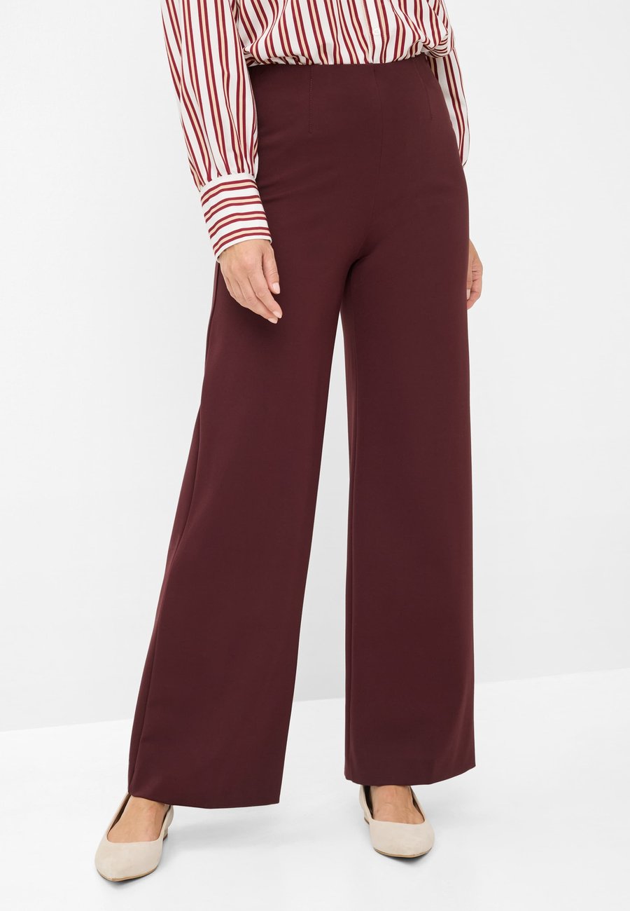 Брюки BRAX STYLE LILLYTH , Amarone/Purple
Брюки BRAX STYLE LILLYTH , Amarone/Purple