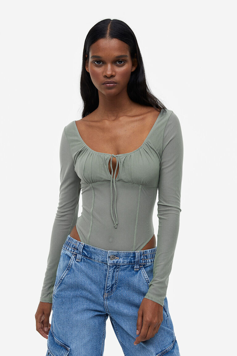 Боди-стринги из сетки H&M, хаки
Боди-стринги из сетки H&M, хаки