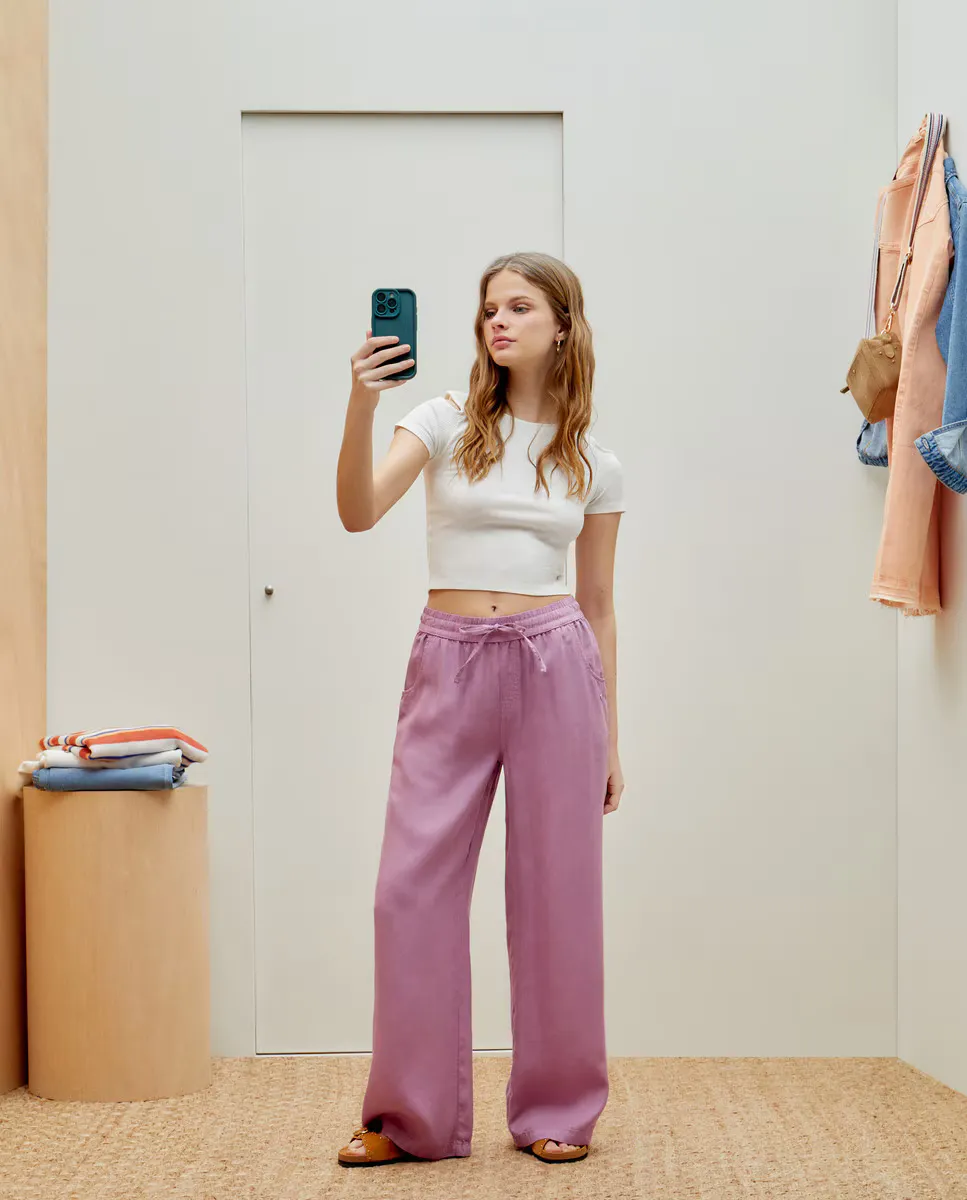 Женские брюки широкого кроя из тенселя с эластичным поясом Green Coast, цвет 282 Malva
Женские брюки широкого кроя из тенселя с эластичным поясом Green Coast, цвет 282 Malva