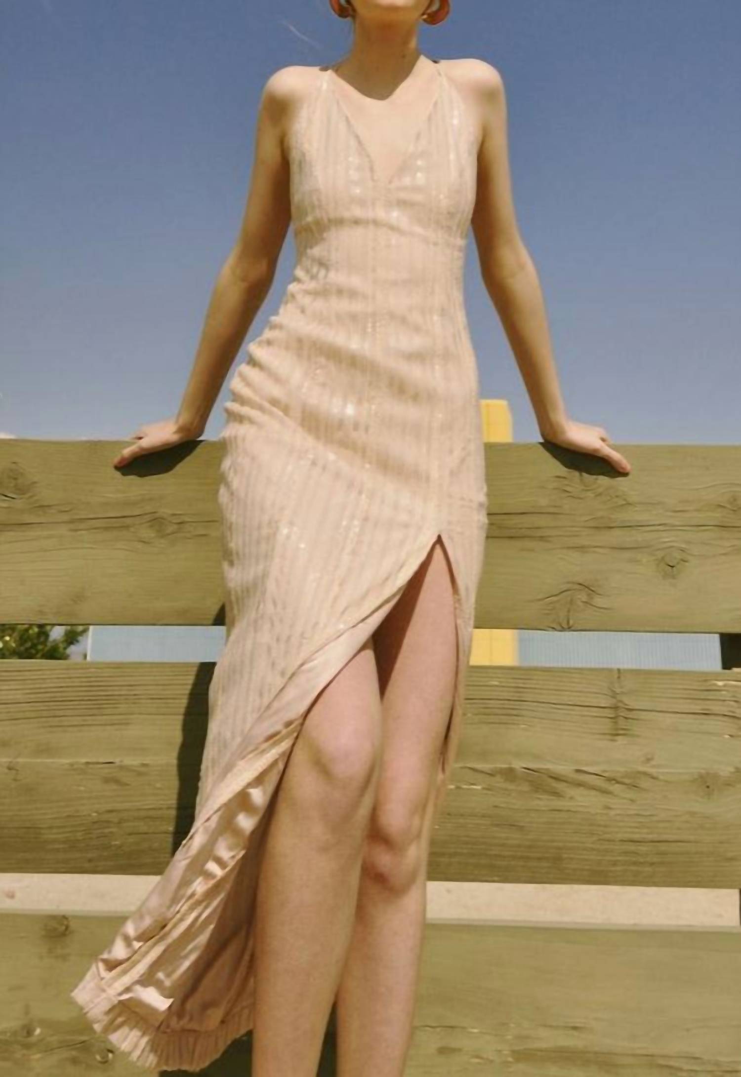 Платье макси «Сила любви» бежевого цвета The Jetset Diaries, бежевый
Платье макси «Сила любви» бежевого цвета The Jetset Diaries, бежевый