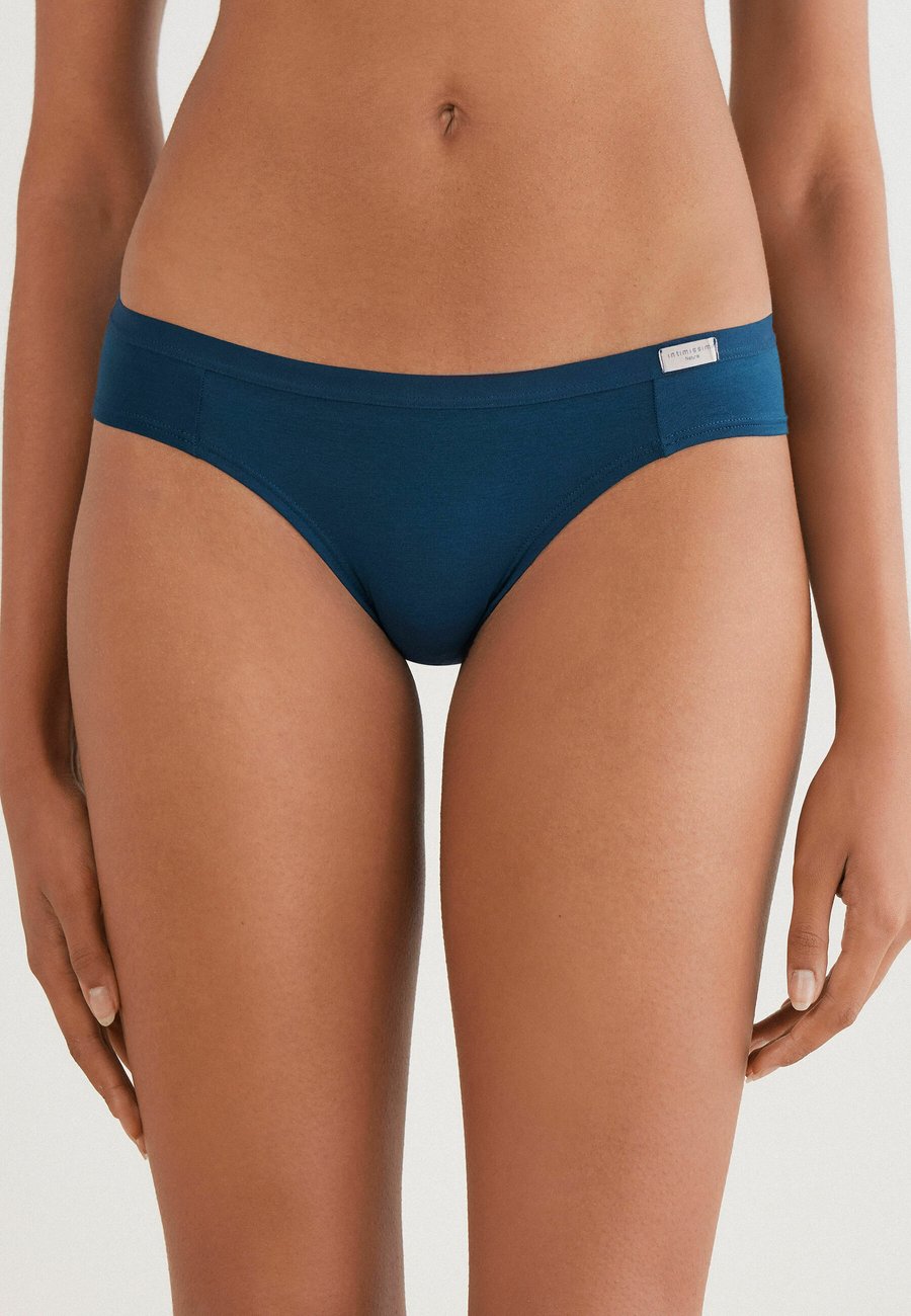 Брифы Intimissimi CUT, Blue/Teal
Брифы Intimissimi CUT, Blue/Teal