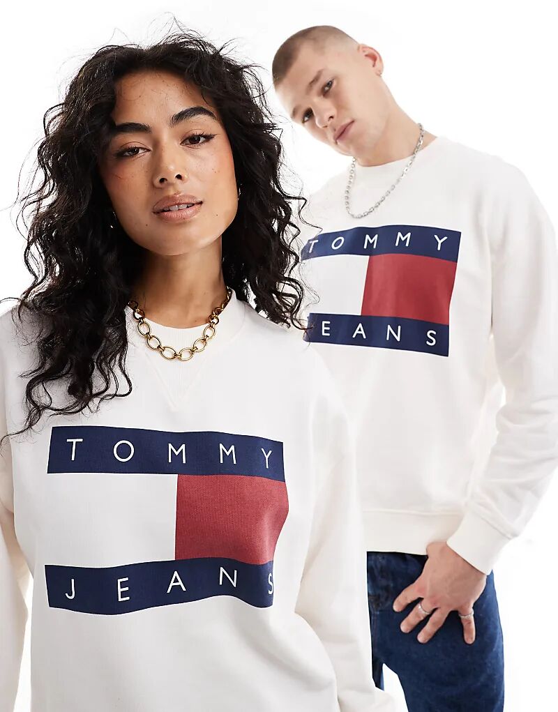Толстовка унисекс с большим флагом в цвете «кремовый» Tommy Jeans
Толстовка унисекс с большим флагом в цвете «кремовый» Tommy Jeans
