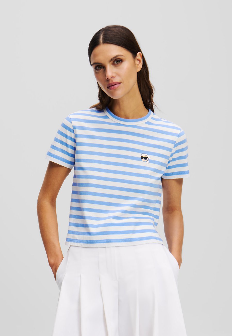Футболка KARL LAGERFELD IKON STRIPE BOXY, Ultramarine Cream Stripe/Blue
Футболка KARL LAGERFELD IKON STRIPE BOXY, Ultramarine Cream Stripe/Blue
