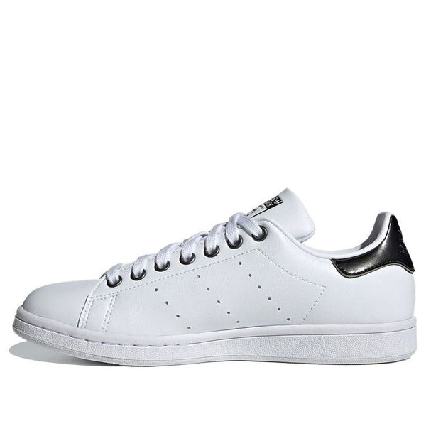 Кроссовки оригинальные Stansmith Shoes Adidas, белый
Кроссовки оригинальные Stansmith Shoes Adidas, белый
