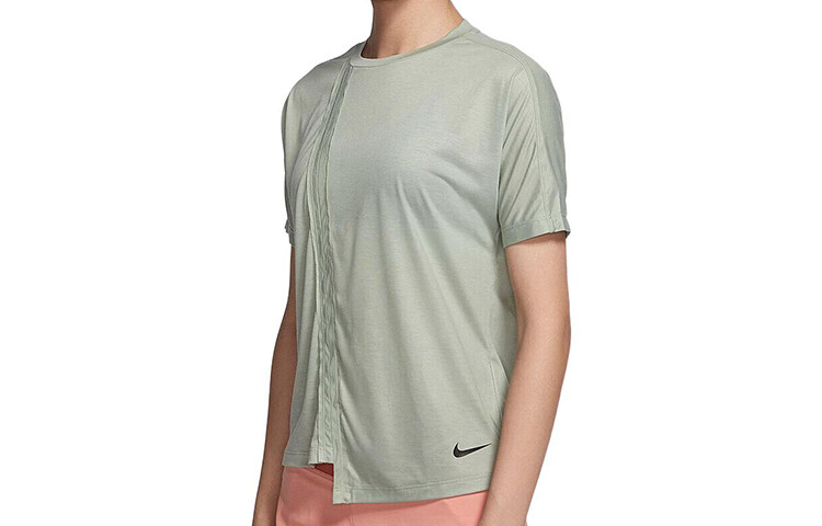 Футболка женская зеленая Nike 
Футболка женская зеленая Nike