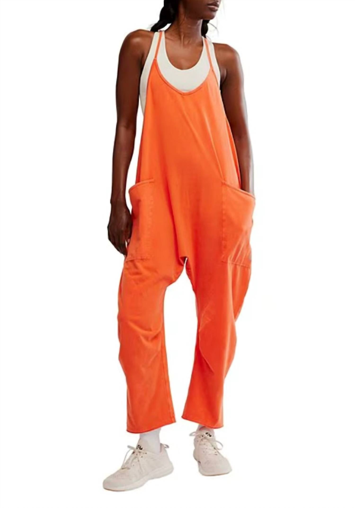 Хит сезона комбинезон в алом Free People, Scarlett
Хит сезона комбинезон в алом Free People, Scarlett