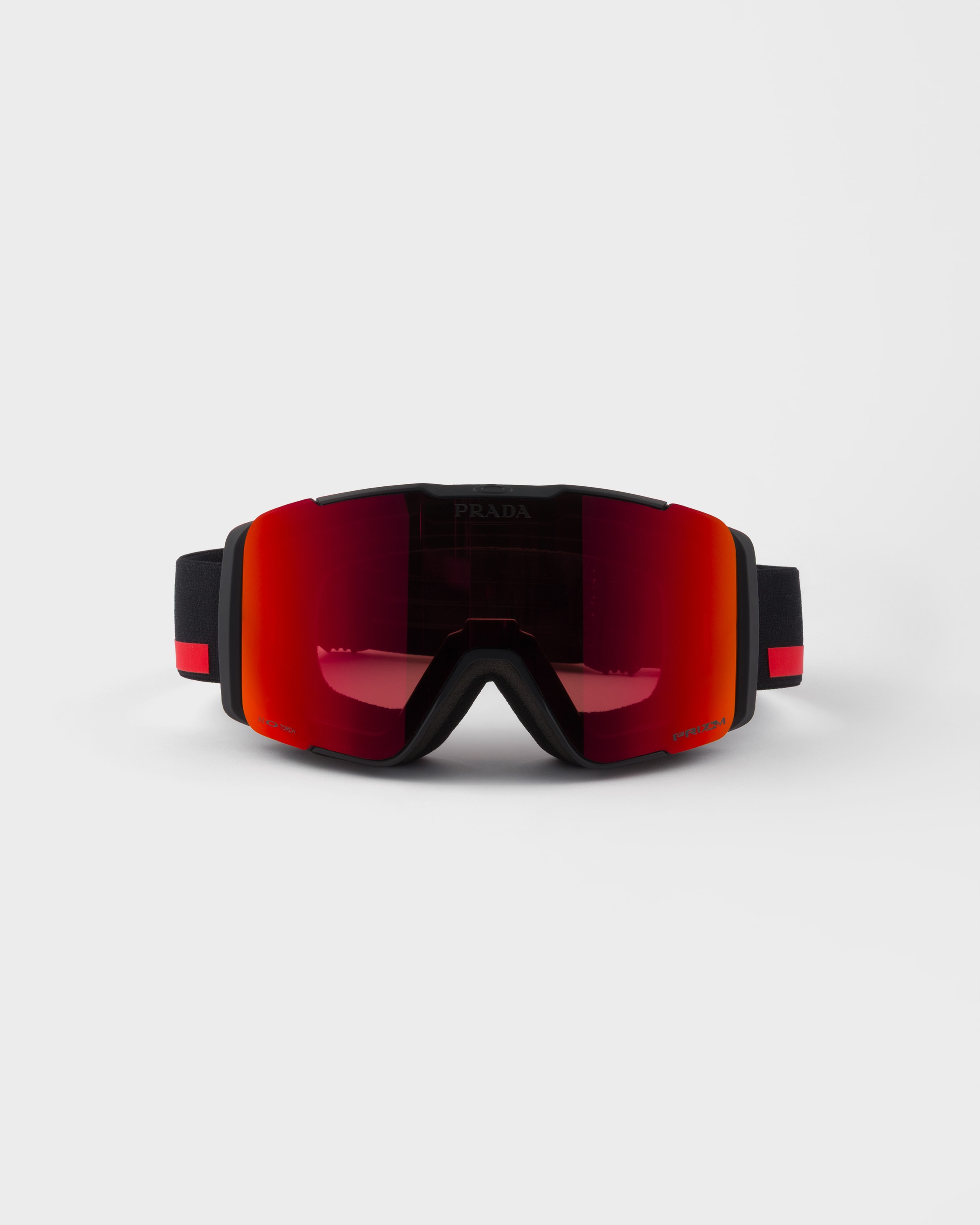 Горнолыжная маска Prada Linea Rossa by Oakley Prada, линзы torch/persimmon
Горнолыжная маска Prada Linea Rossa by Oakley Prada, линзы torch/persimmon