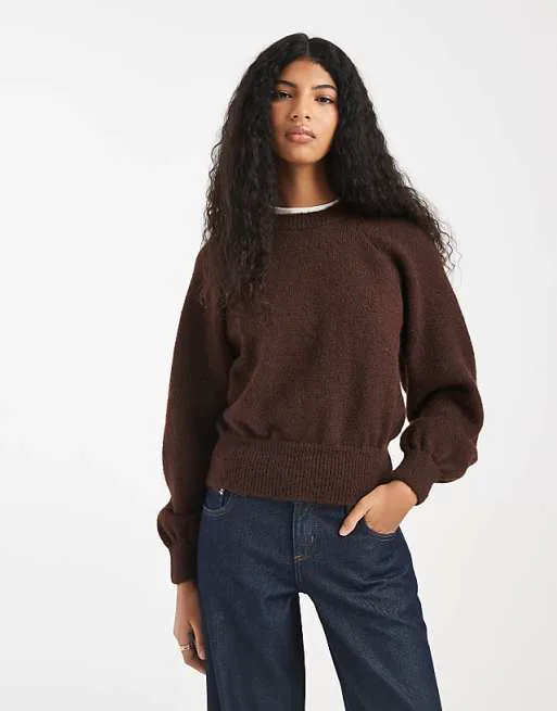 Пышный джемпер с круглым вырезом и деталями реглан шоколадного цвета ASOS DESIGN
Пышный джемпер с круглым вырезом и деталями реглан шоколадного цвета ASOS DESIGN
