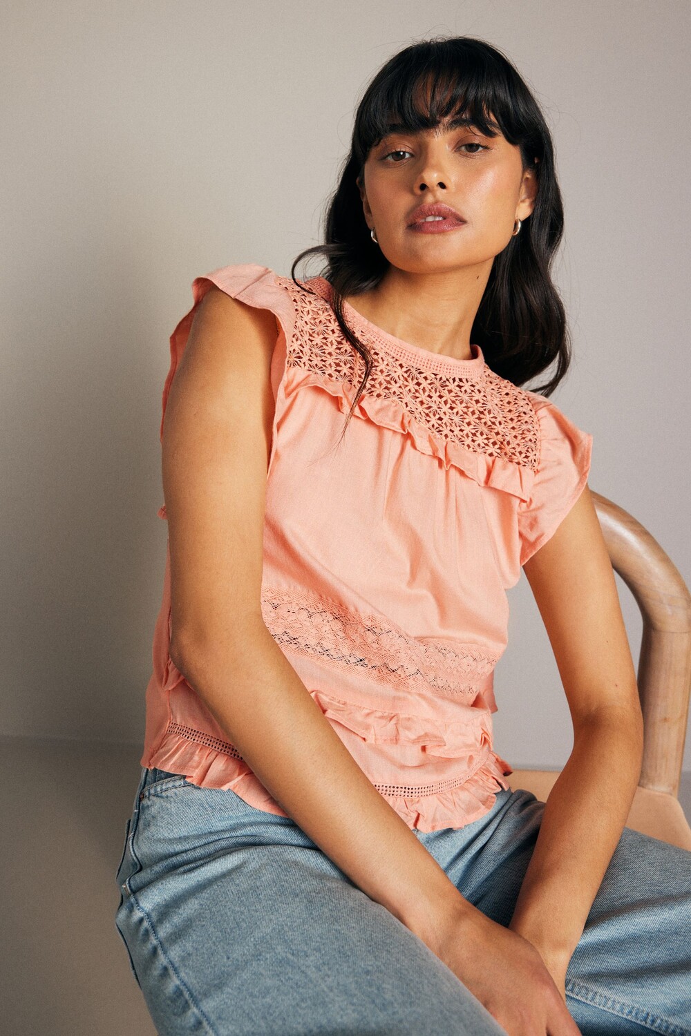 Летняя блузка из 100% хлопка с оборками на рукавах и кружевной вставкой Next, розовый
Летняя блузка из 100% хлопка с оборками на рукавах и кружевной вставкой Next, розовый