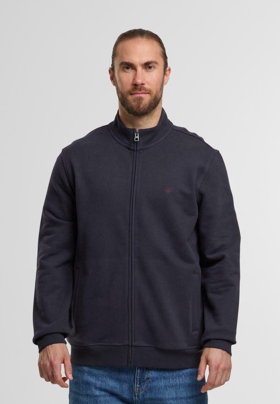 Толстовка Fynch-Hatton Zip-up sweatshirt, Navy/Dark Blue
Толстовка Fynch-Hatton Zip-up sweatshirt, Navy/Dark Blue