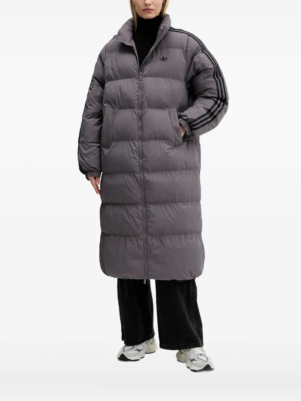 Стёганное пальто с вышитым логотипом Adidas, серый
Стёганное пальто с вышитым логотипом Adidas, серый