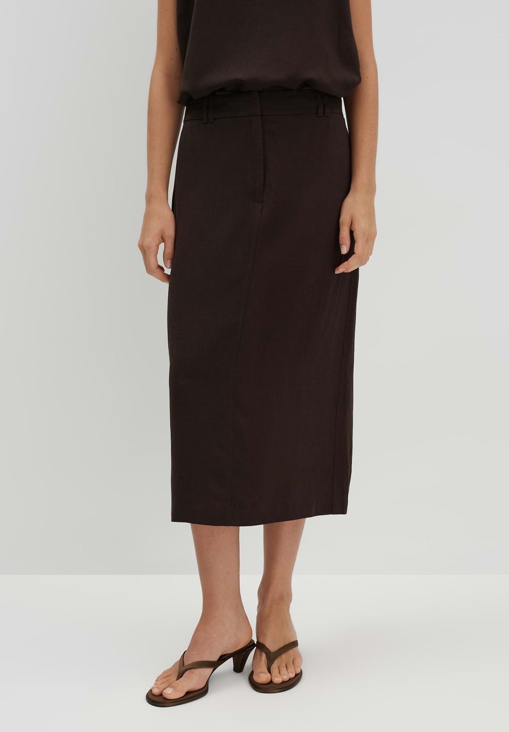 Юбка-карандаш LOOSE FIT SLIT DETAIL someday., коричневый
Юбка-карандаш LOOSE FIT SLIT DETAIL someday., коричневый