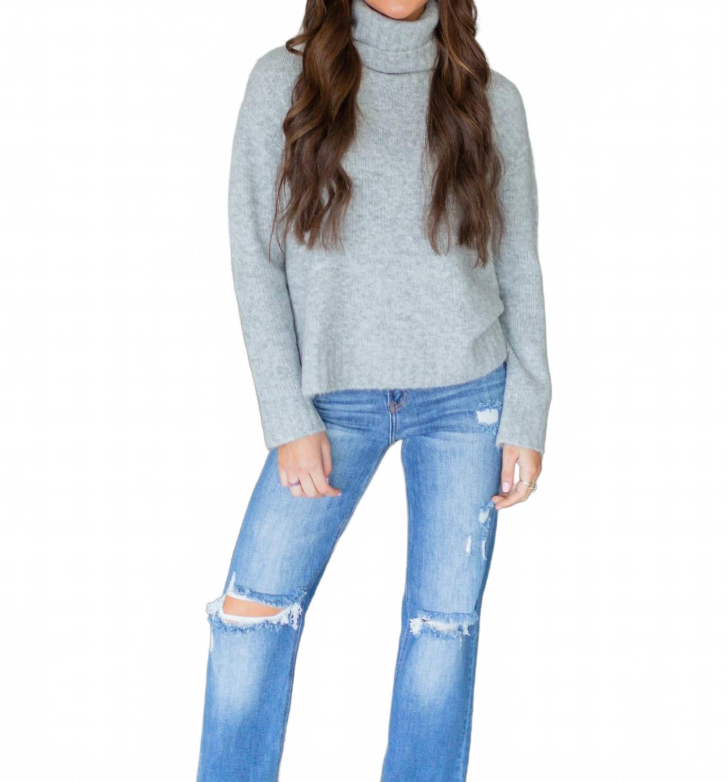 Свитер Blake в сером цвете OLIVACEOUS, серый 
Свитер Blake в сером цвете OLIVACEOUS, серый