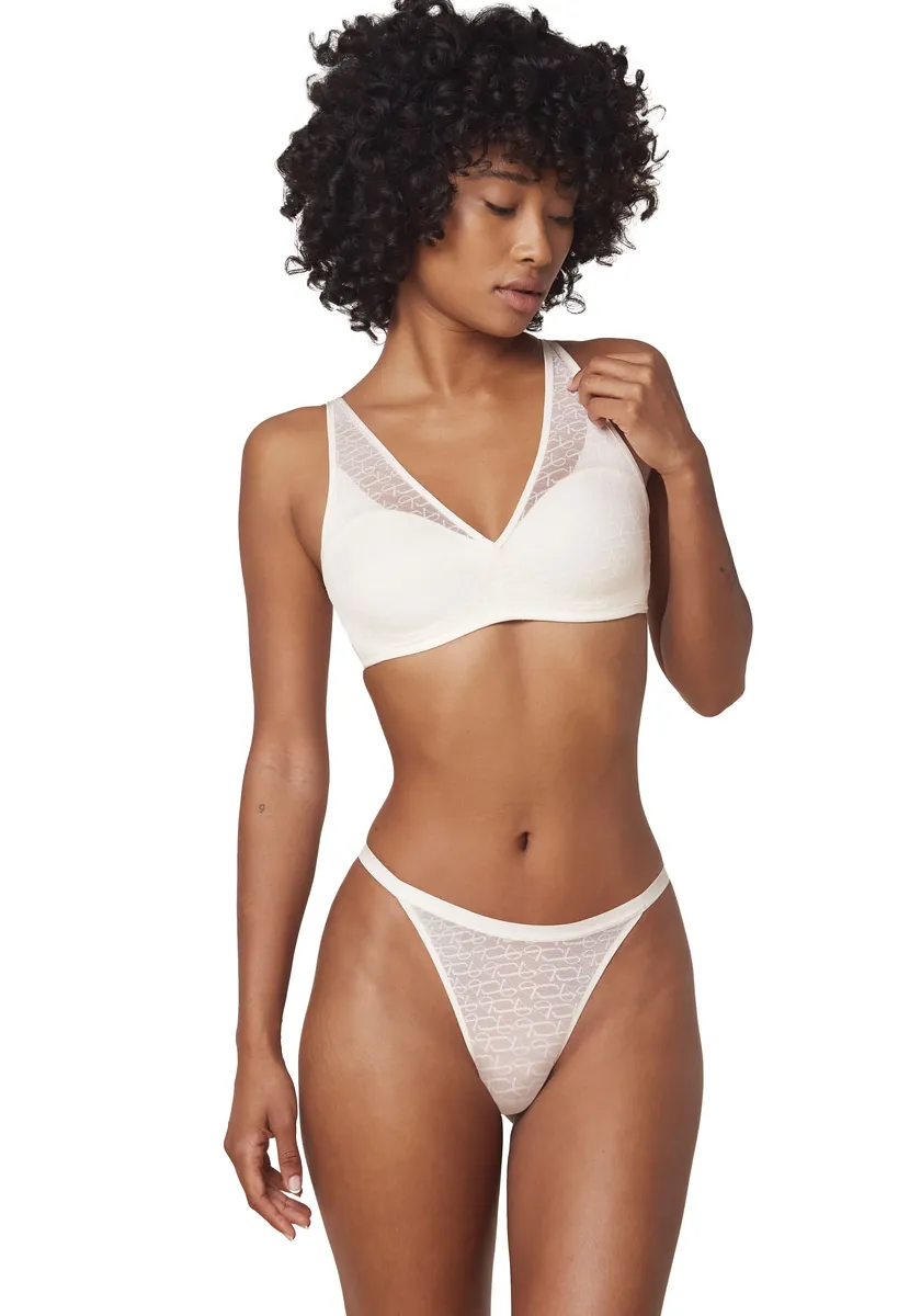 Бюстгальтер с чашками Triumph "Signature Sheer P EX", принт с логотипом Triumph, белый
Бюстгальтер с чашками Triumph "Signature Sheer P EX", принт с логотипом Triumph, белый