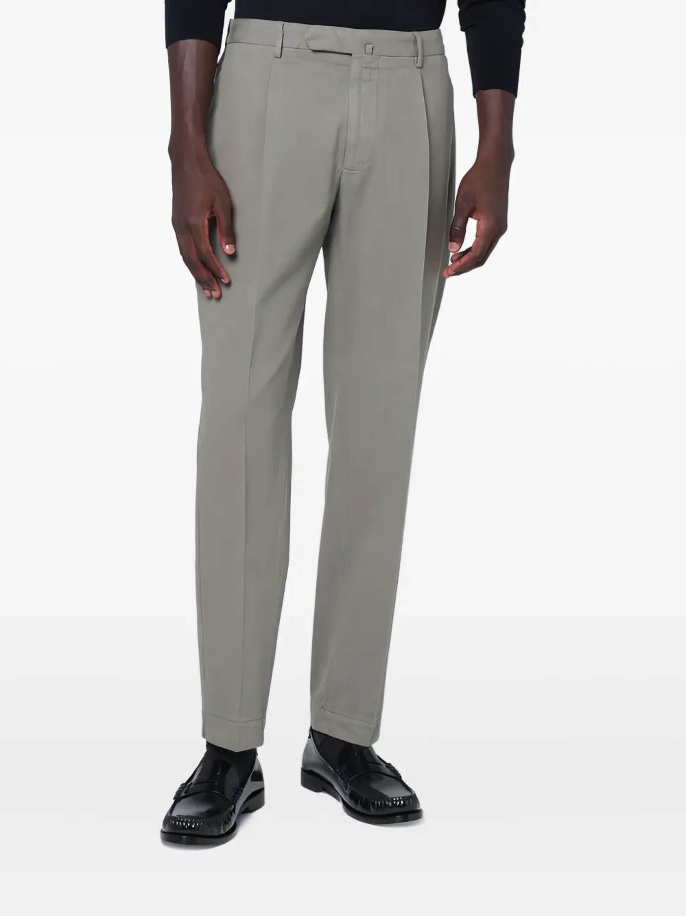 Брюки со стрелками Santaniello, серый
Брюки со стрелками Santaniello, серый