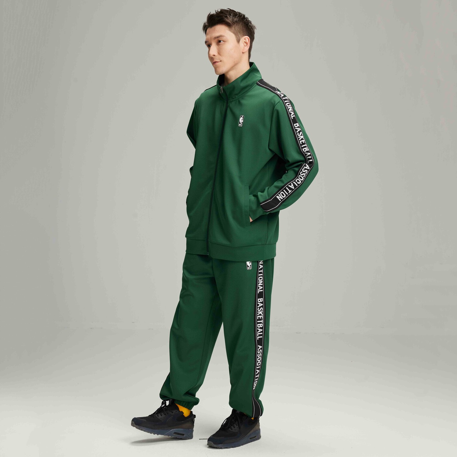 Куртка Alliance Edition унисекс зеленый Nba
Куртка Alliance Edition унисекс зеленый Nba