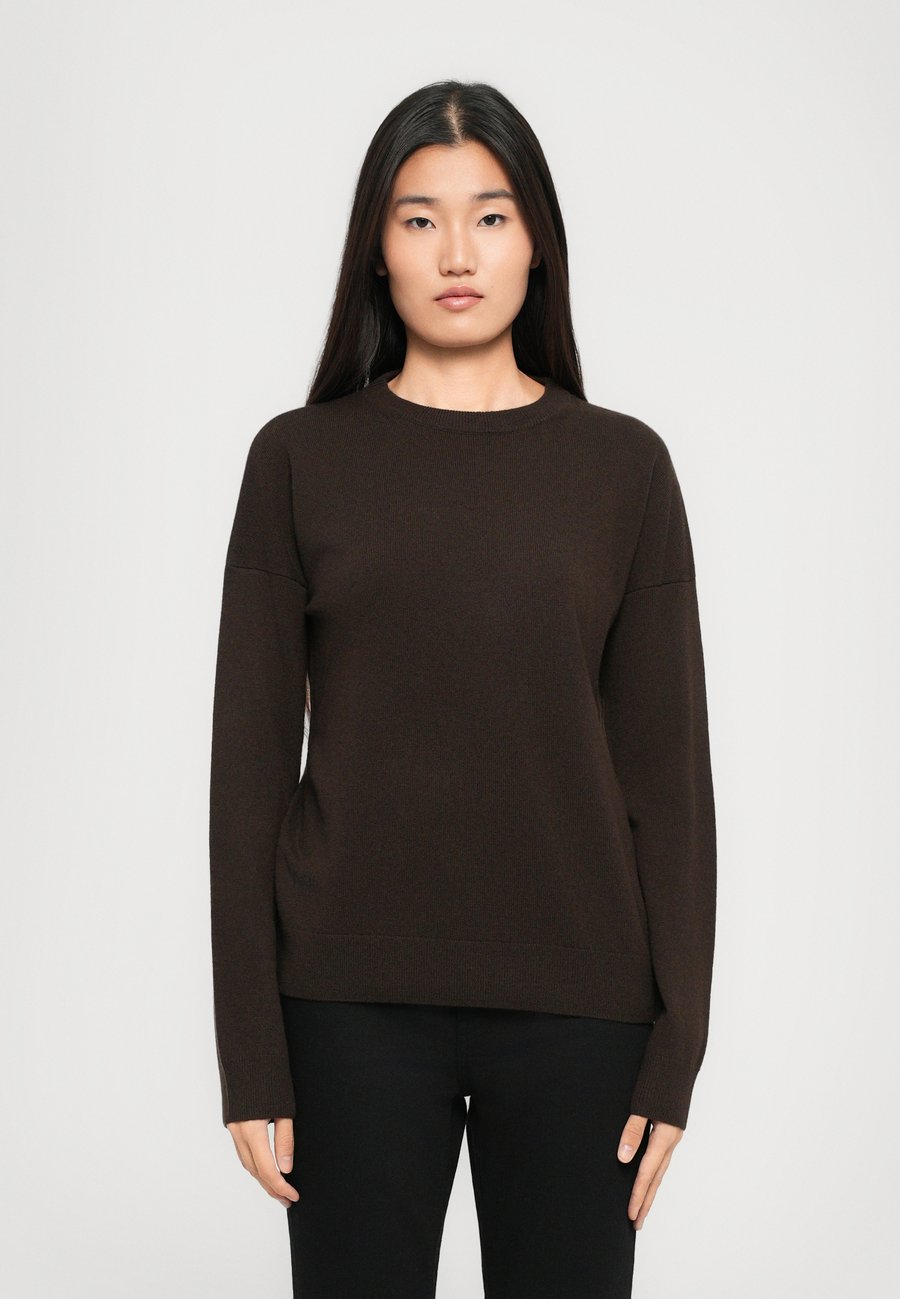 Джемпер Zadig & Voltaire CICI PATCH HEART, Dark Chocolate/Dark Brown
Джемпер Zadig & Voltaire CICI PATCH HEART, Dark Chocolate/Dark Brown