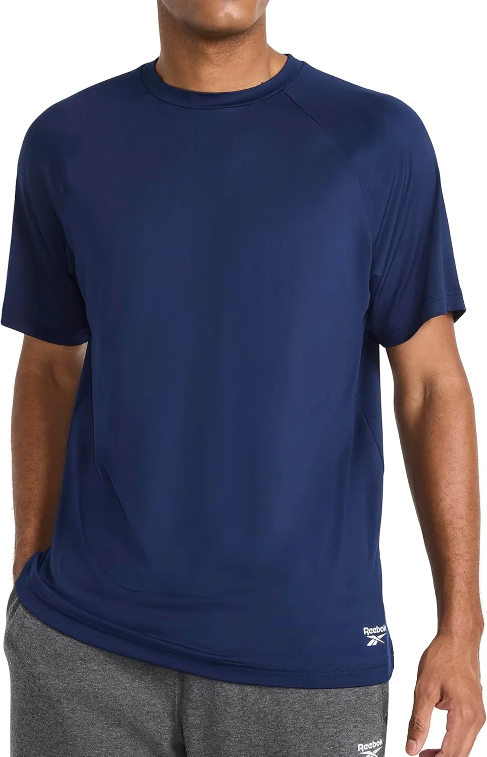 Футболка Reebok Men's Reflective Small Logo Crewneck, Standard Fit, легкая ткань Cool Touch Jersey
Футболка Reebok Men's Reflective Small Logo Crewneck, Standard Fit, легкая ткань Cool Touch Jersey