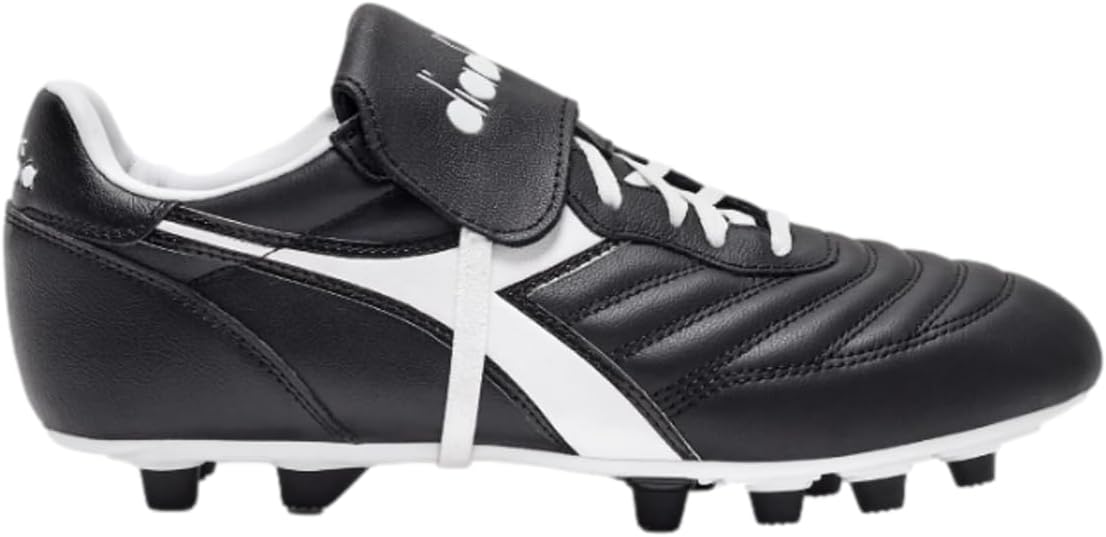 Футбольные бутсы Diadora Brasil OG LT T MDPU для мужчин - ультра-мягкая кожа, водоотталкивающая, подошва для твердого грунта, съемная стелька, белый/черный
Футбольные бутсы Diadora Brasil OG LT T MDPU для мужчин - ультра-мягкая кожа, водоотталкивающая, подошва для твердого грунта, съемная стелька, белый/черный