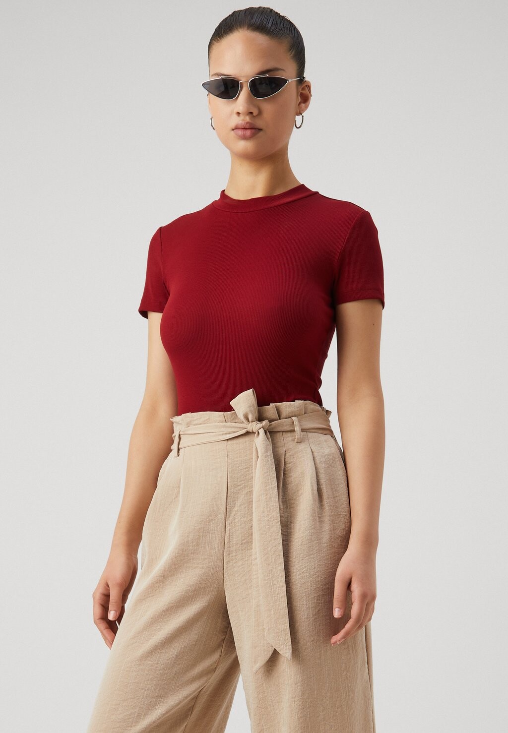 Брюки ONLMARSA SOLID PAPERBAG ONLY, бежевый
Брюки ONLMARSA SOLID PAPERBAG ONLY, бежевый