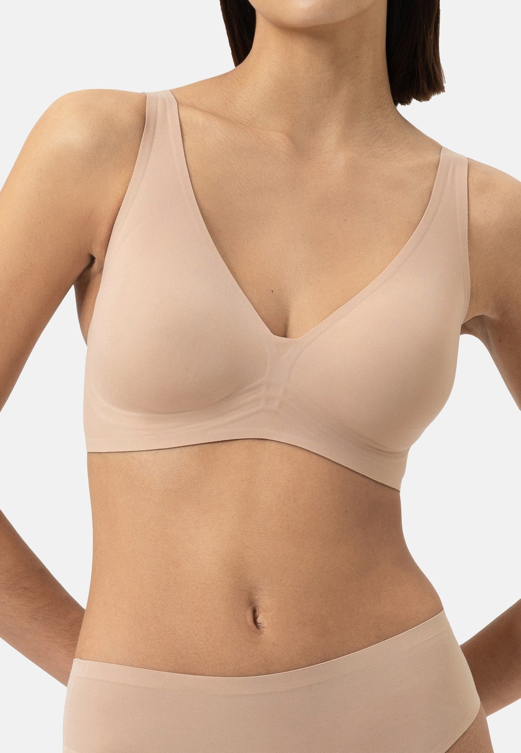 Треугольный бюстгальтер mey, цвет Cream Tan
Треугольный бюстгальтер mey, цвет Cream Tan