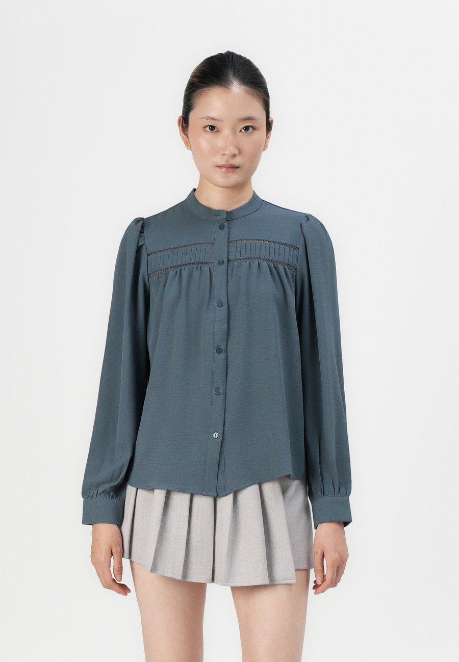 Блуза Vero Moda VMEMMA, Stormy Weather/Grey
Блуза Vero Moda VMEMMA, Stormy Weather/Grey