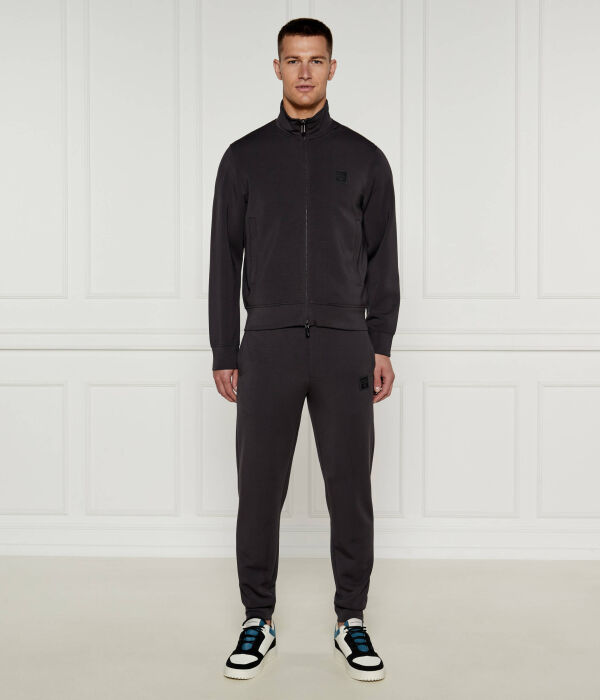 Спортивный костюм мужской Emporio Armani однотонный, серый
Спортивный костюм мужской Emporio Armani однотонный, серый