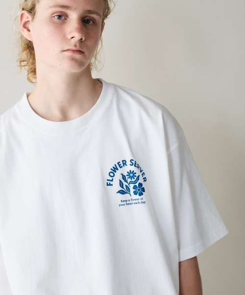 Rehacer Футболка, крой оверсайз, бренд Wind Bloom, цвет белый
Rehacer Футболка, крой оверсайз, бренд Wind Bloom, цвет белый