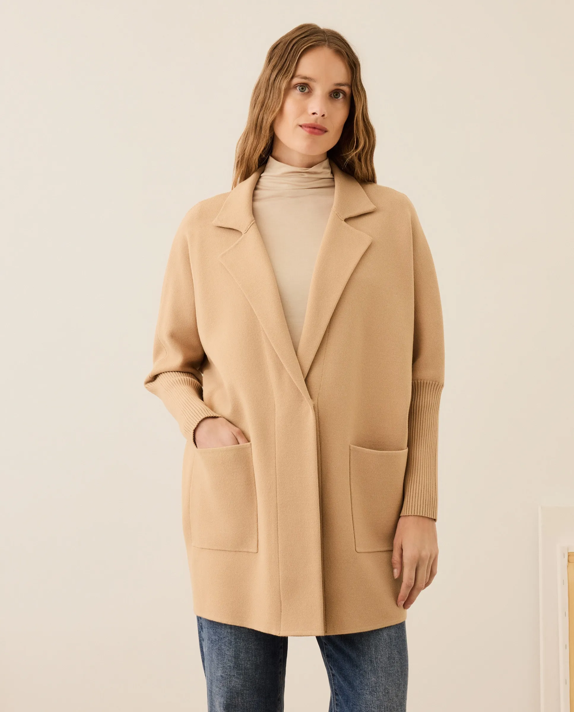 Свободный трикотажный пиджак однотонного цвета Stella Rittwagen
Свободный трикотажный пиджак однотонного цвета Stella Rittwagen