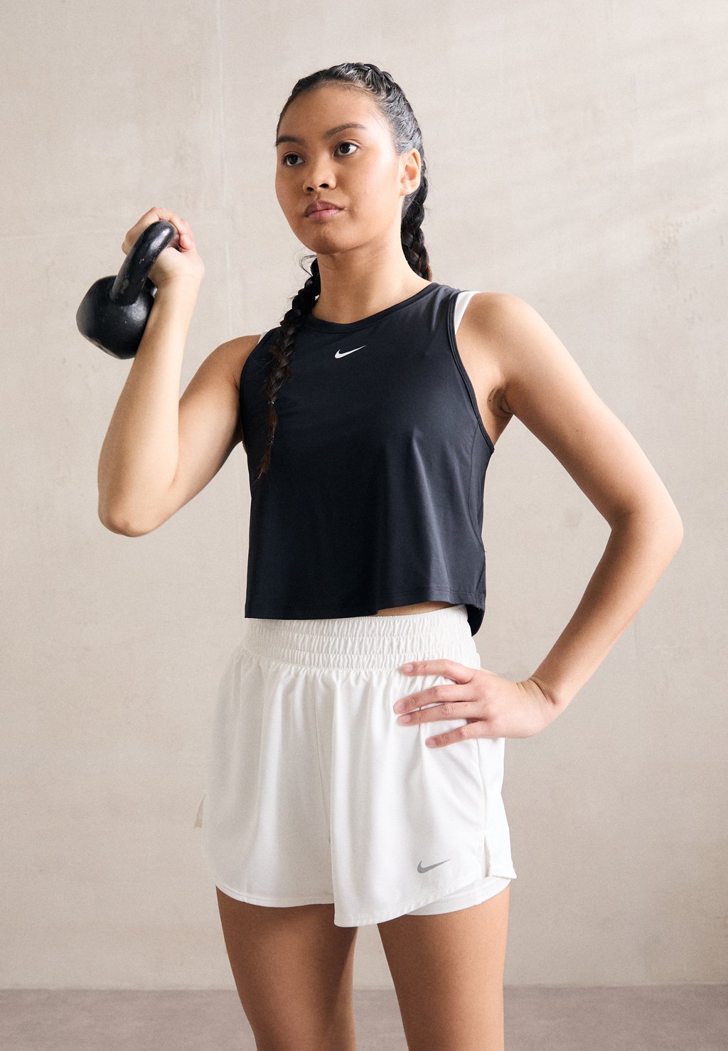 Топ ONE CLASSIC Nike Performance, черный
Топ ONE CLASSIC Nike Performance, черный