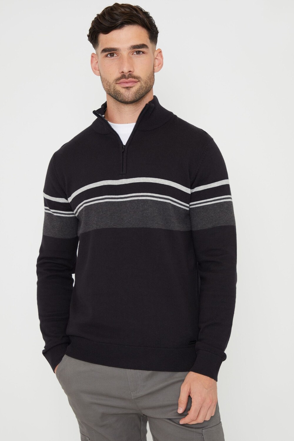 Трикотажный джемпер с четвертной молнией в цветных блоках Threadbare, черный
Трикотажный джемпер с четвертной молнией в цветных блоках Threadbare, черный