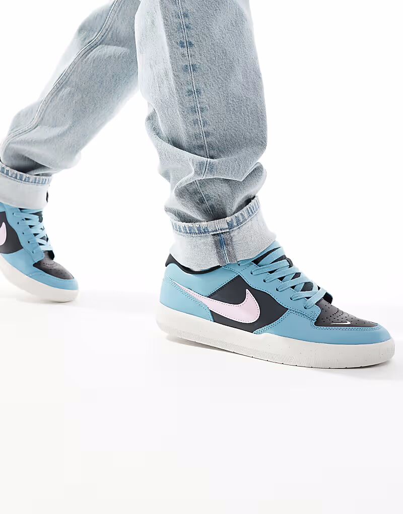 Кроссовки премиум-класса SB Force в сине-сером цвете Nike
Кроссовки премиум-класса SB Force в сине-сером цвете Nike