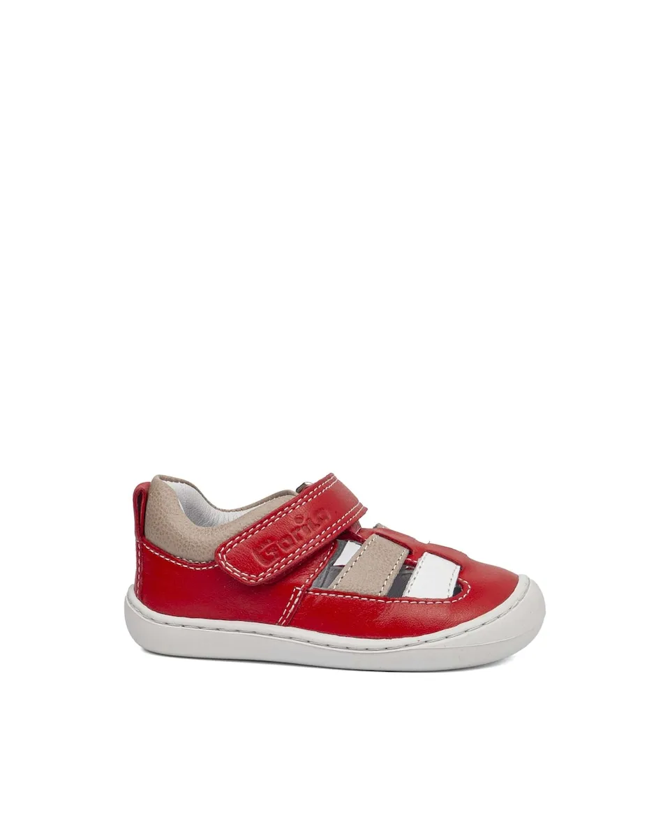 Закрытые кожаные сандалии для малышей Gorila, красный
Закрытые кожаные сандалии для малышей Gorila, красный