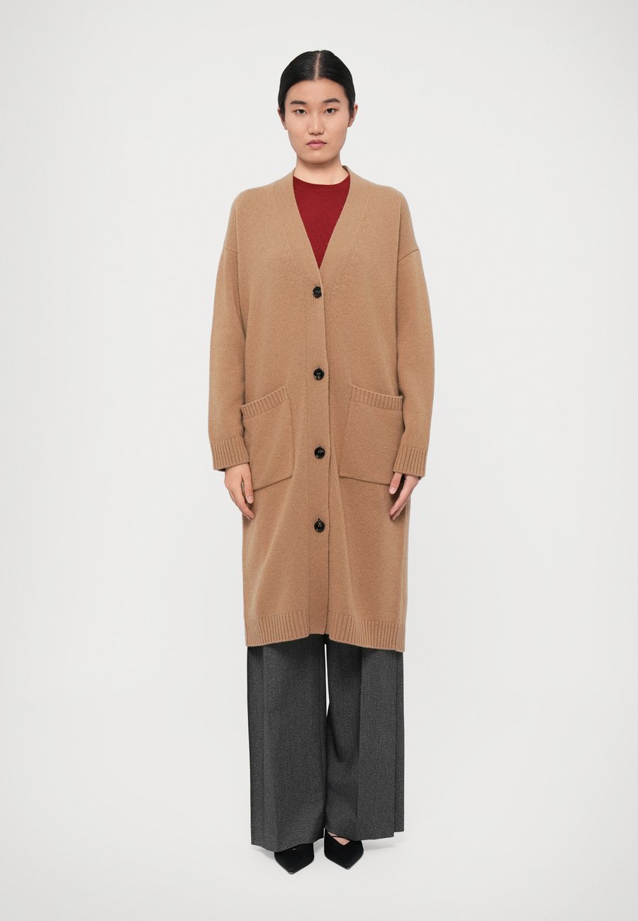 Кардиган Weekend Max Mara GODEZIA, Cammello/Light Brown
Кардиган Weekend Max Mara GODEZIA, Cammello/Light Brown
