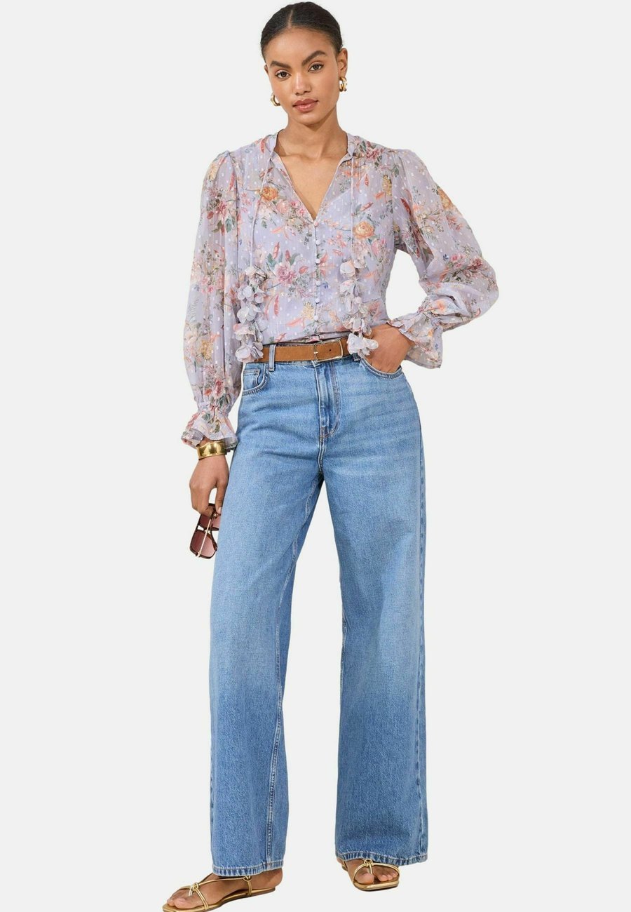 Блуза Lipsy LONG SLEEVE WITH 3D FLORAL TIES, Green
Блуза Lipsy LONG SLEEVE WITH 3D FLORAL TIES, Green