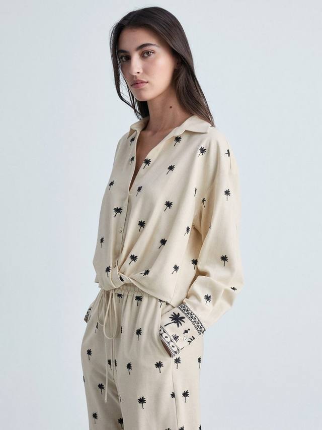 Рубашка с вышитым пальмовым узлом спереди Mango, Beige/Black
Рубашка с вышитым пальмовым узлом спереди Mango, Beige/Black