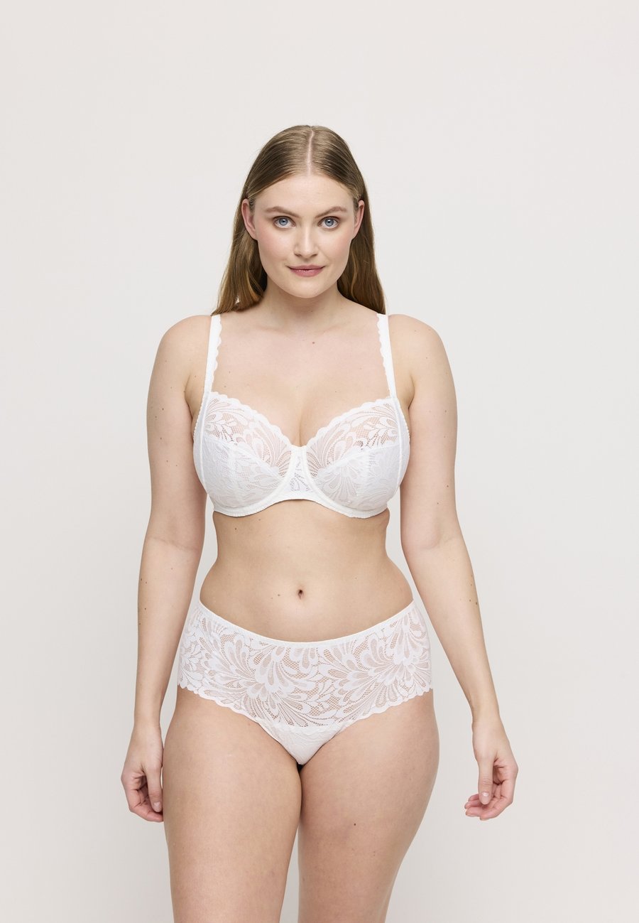 Бюстгальтер PrimaDonna TWIST RUPI FULL CUP, Natural/Off-White
Бюстгальтер PrimaDonna TWIST RUPI FULL CUP, Natural/Off-White