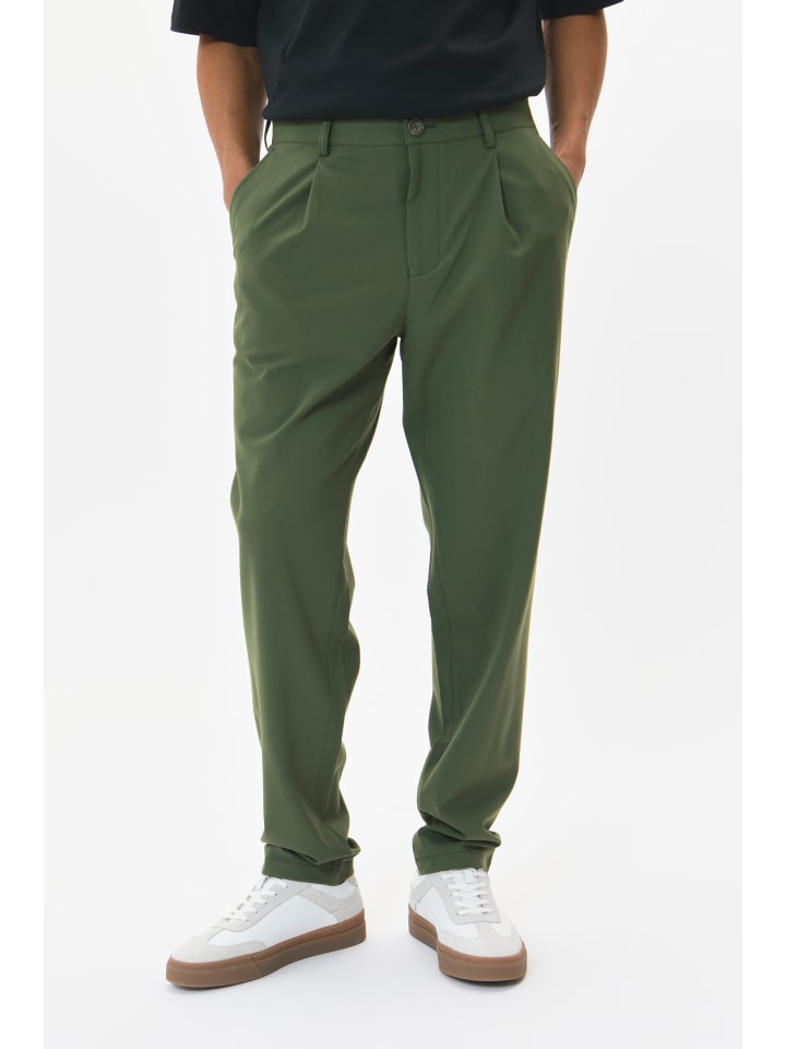 Повседневные брюки Makian прямого кроя в цвете Thyme Matinique
Повседневные брюки Makian прямого кроя в цвете Thyme Matinique