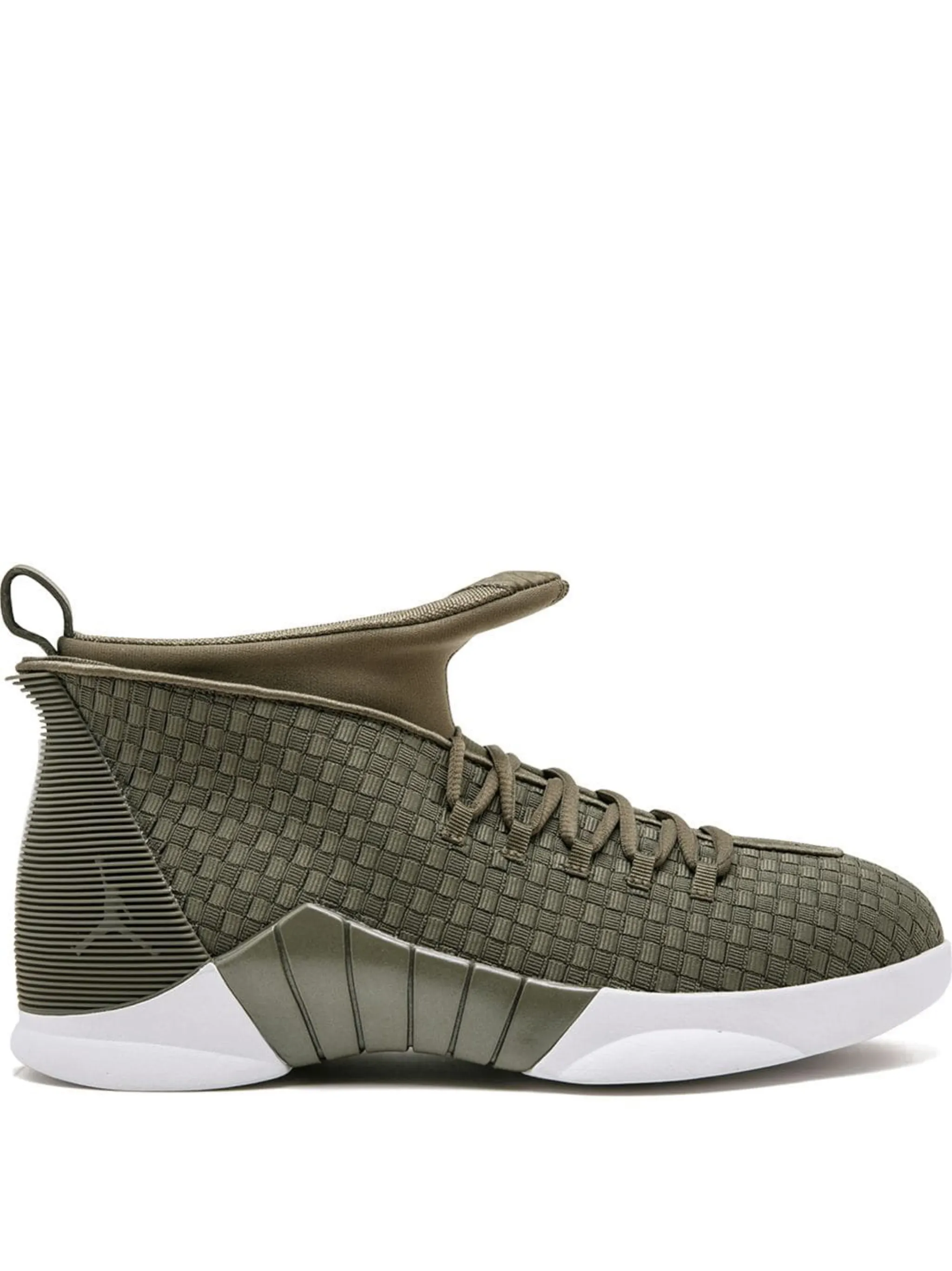 Кроссовки Air Jordan 15 Retro, зеленый
Кроссовки Air Jordan 15 Retro, зеленый