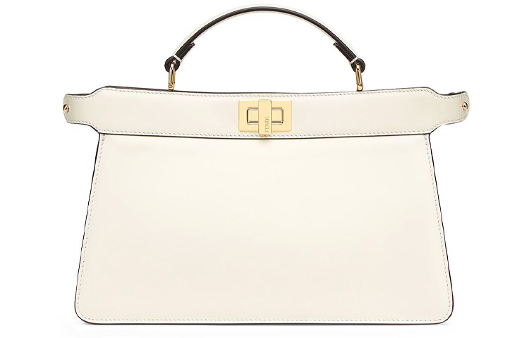 FENDI Сумка Peekaboo ISeeU из коровьей кожи горизонтальный багажник, кроссбоди, женская сумка через плечо белая
FENDI Сумка Peekaboo ISeeU из коровьей кожи горизонтальный багажник, кроссбоди, женская сумка через плечо белая