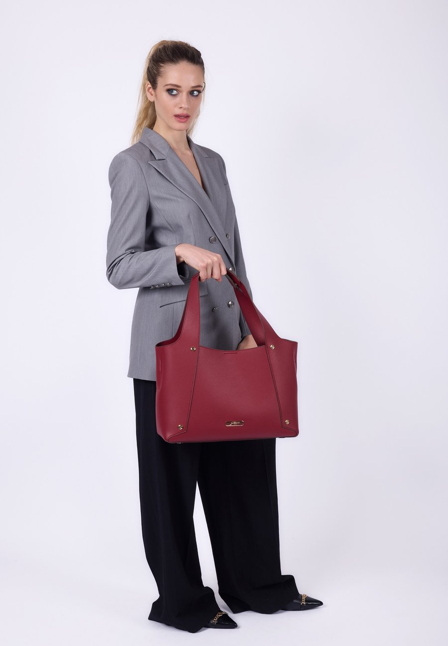 Сумка Gattinoni Handbag, Red
Сумка Gattinoni Handbag, Red