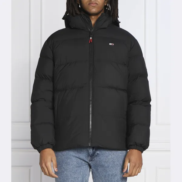 Пуховик Essential стандартного кроя Tommy Hilfiger, черный
Пуховик Essential стандартного кроя Tommy Hilfiger, черный